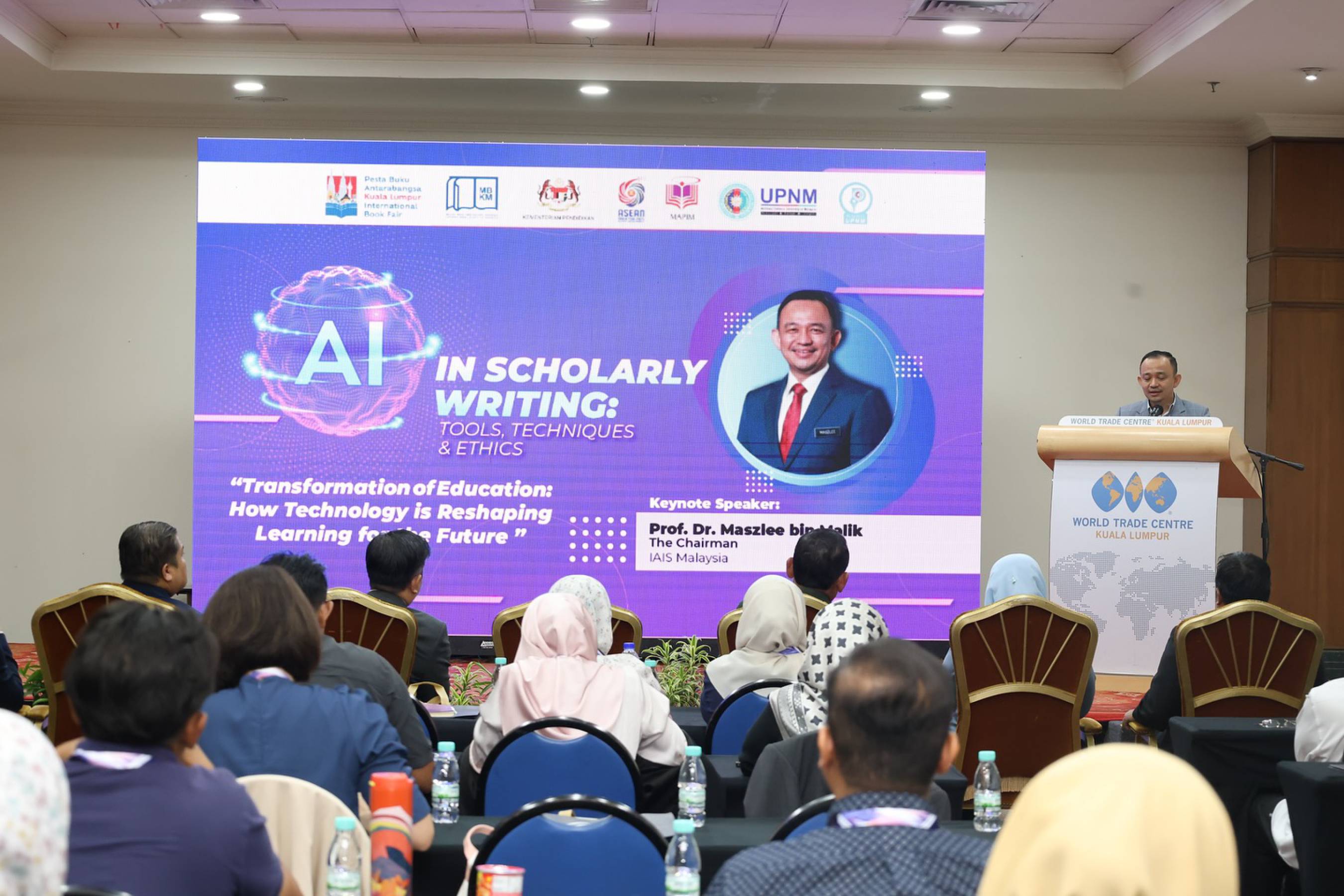 UPNM Pacu Inovasi AI dalam Penulisan Akademik di PBAKL 2025